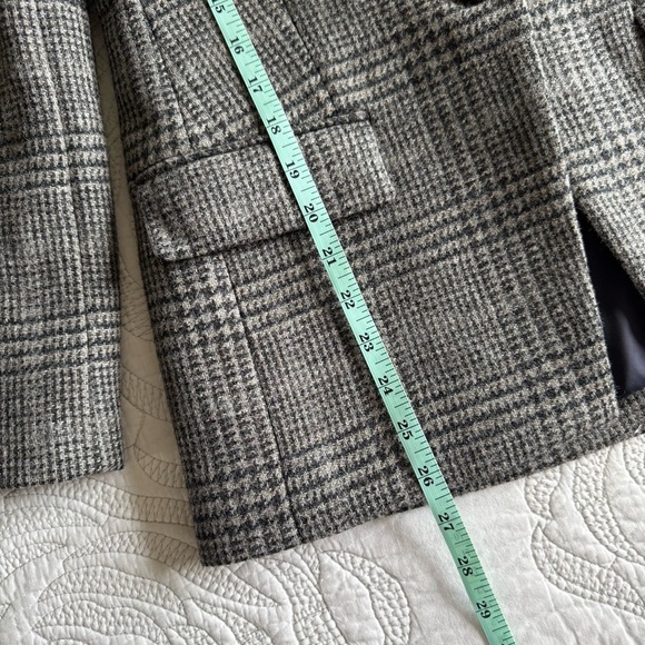 J. Crew - Willa Blazer in Houndstooth Wool - Gray Multi - Picture 11 of 14